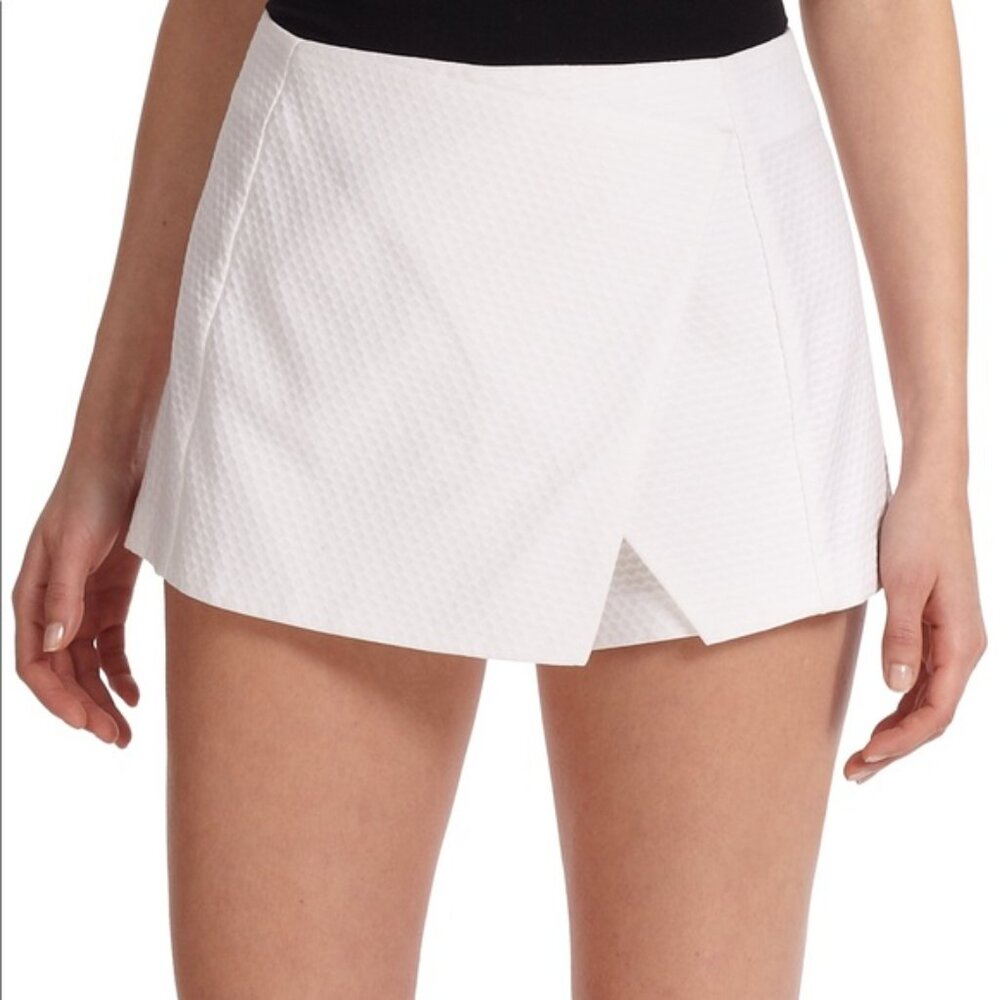 Lilly Pulitzer Izzy Skort Resort White